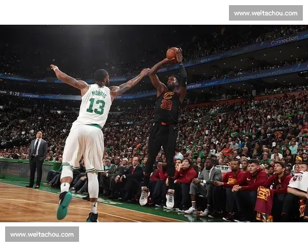 热火对决凯尔特人第五场录像回放全程解析与关键瞬间复盘战术亮点